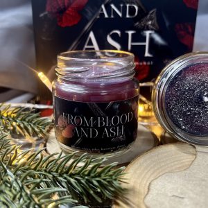 From Blood and Ash gyertya