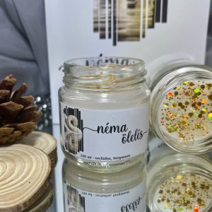 Ferger Annamária: Néma ölelés gyertya