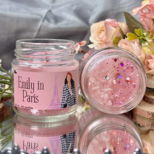 Emily in Paris gyertya
