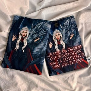 Manon Blackbeak könyvtok
