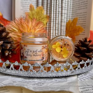 Just a girl who loves autumn gyertya