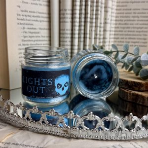 Lights Out gyertya