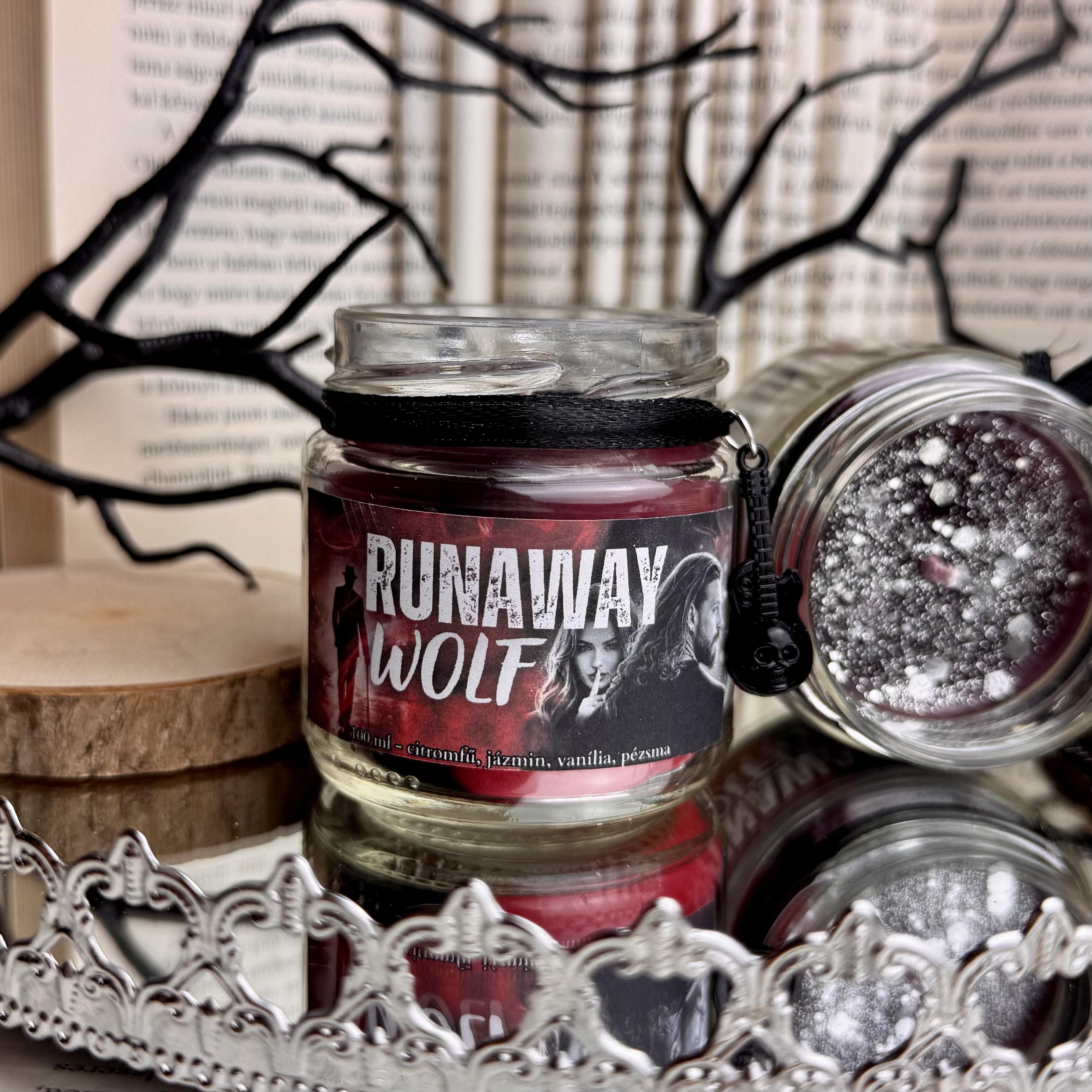 A. L. Turner: Runaway Wolf gyertya 2 A. L. Turner: Runaway Wolf gyertya - Image 2