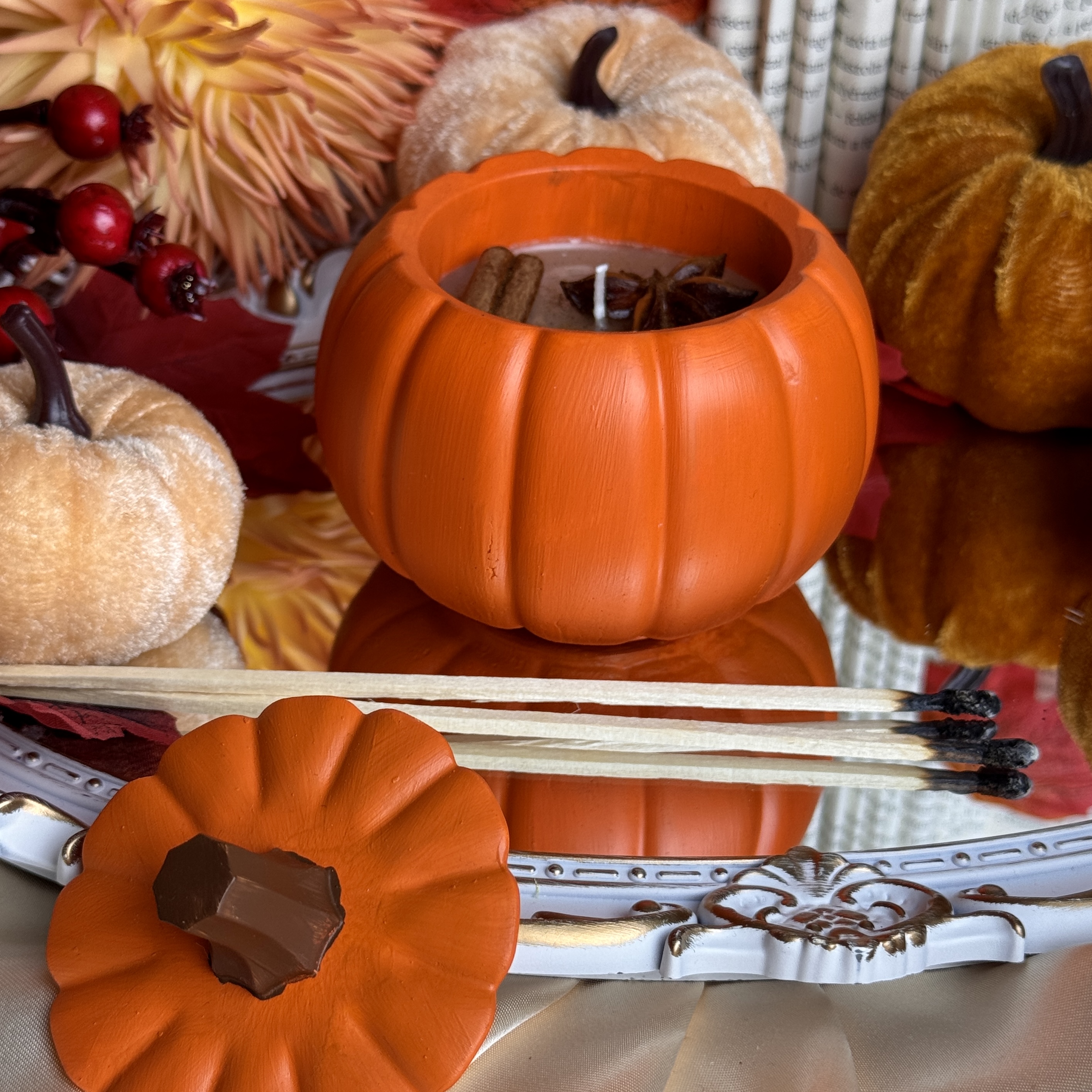 Pumpkin Pie gyertya - különleges tök alakú tégelyben - LIMITÁLT KIADÁS 4 Pumpkin Pie gyertya - különleges tök alakú tégelyben - LIMITÁLT KIADÁS - Image 4