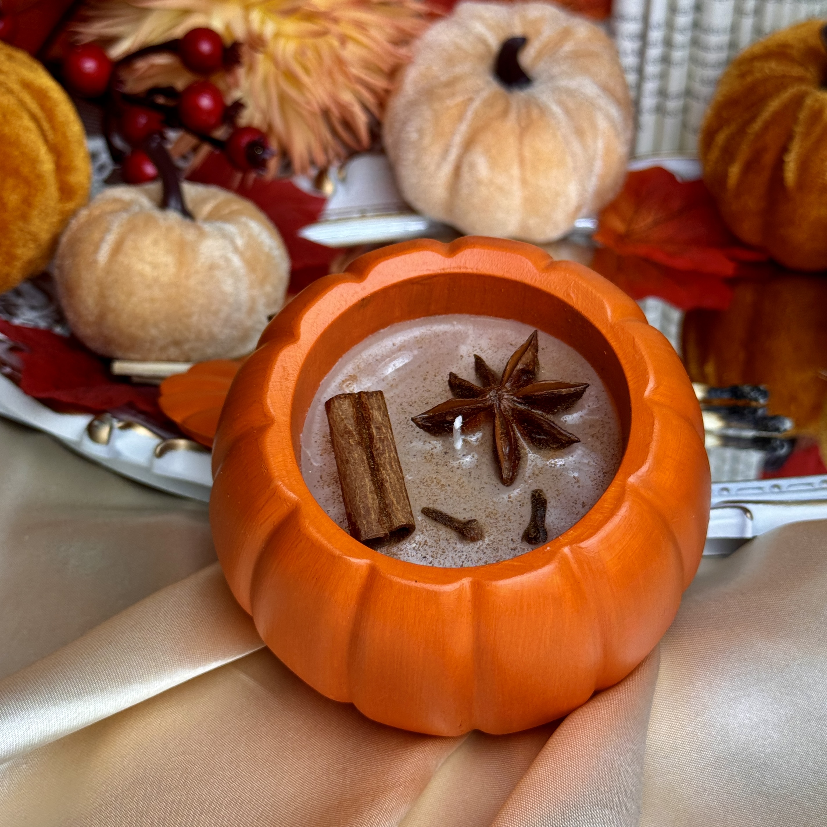 Pumpkin Pie gyertya - különleges tök alakú tégelyben - LIMITÁLT KIADÁS 5 Pumpkin Pie gyertya - különleges tök alakú tégelyben - LIMITÁLT KIADÁS - Image 5